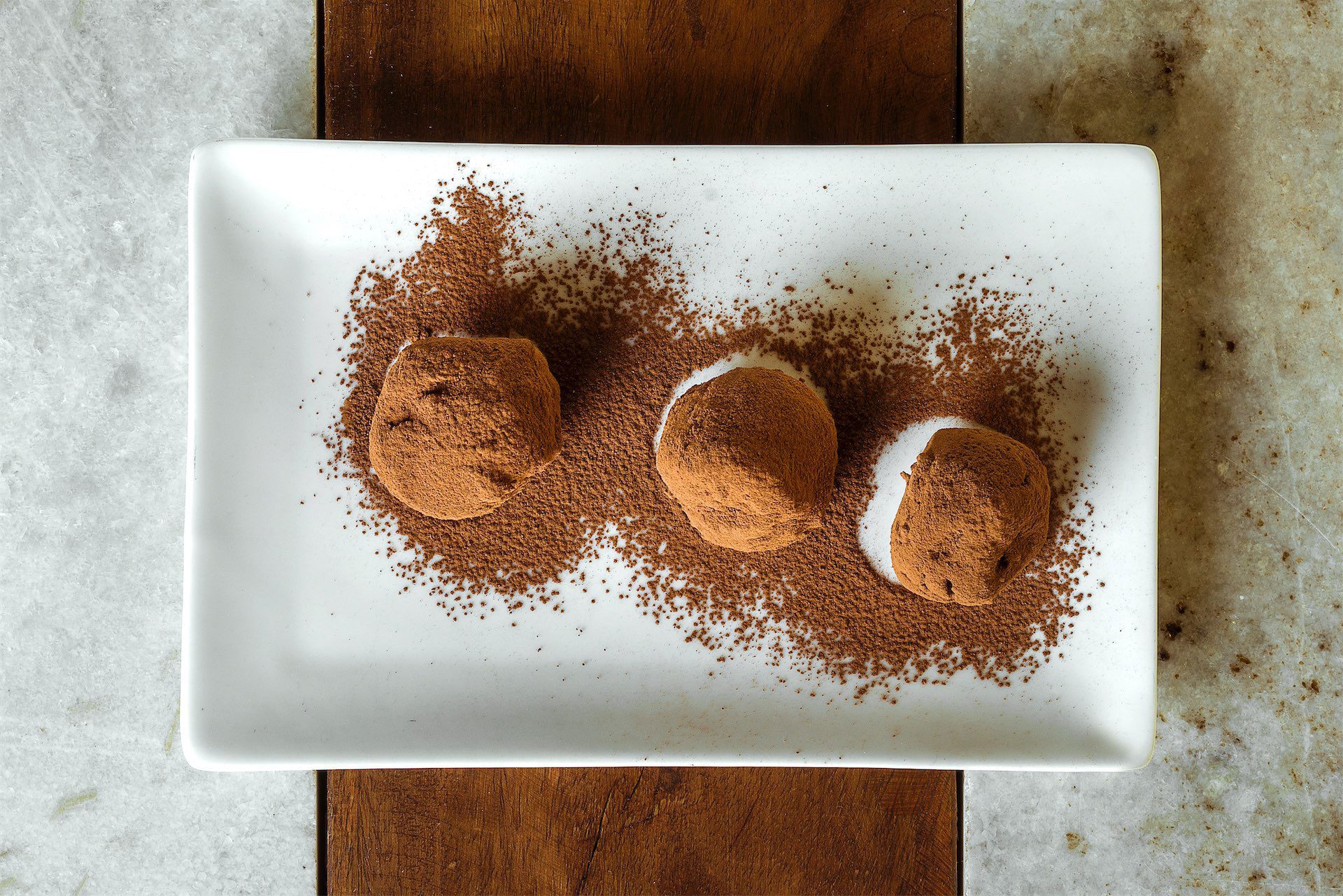 postres-above